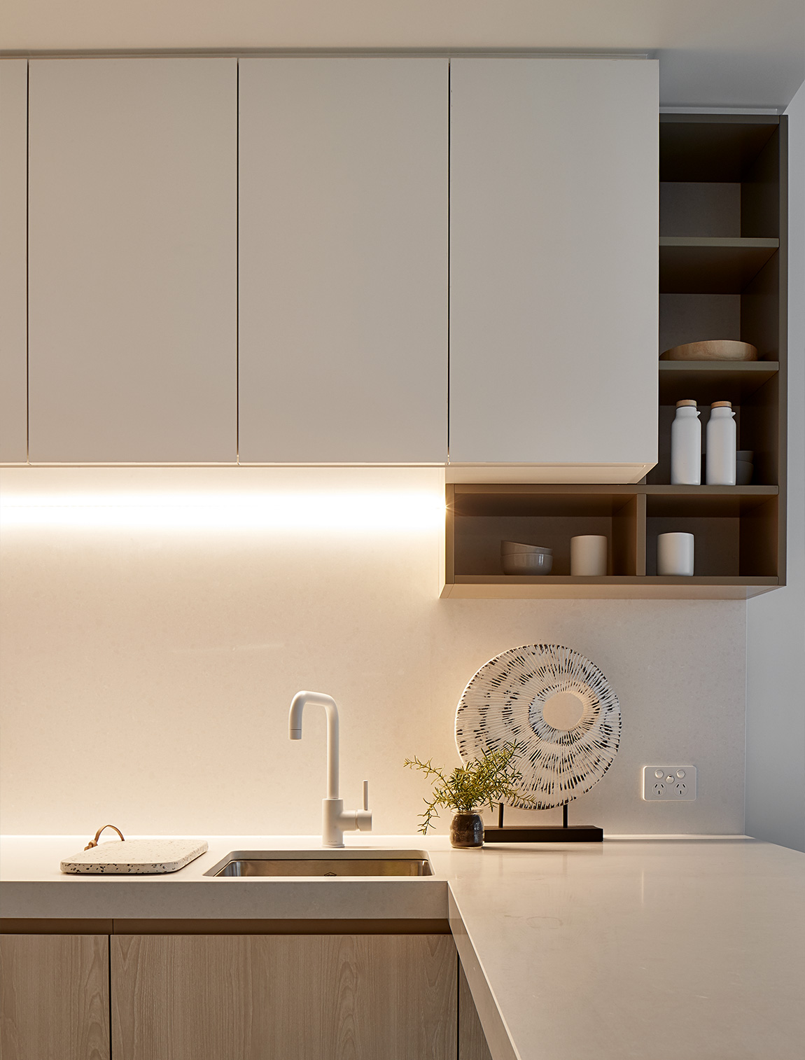 BOTANIC, SOUTHBANK, VIC